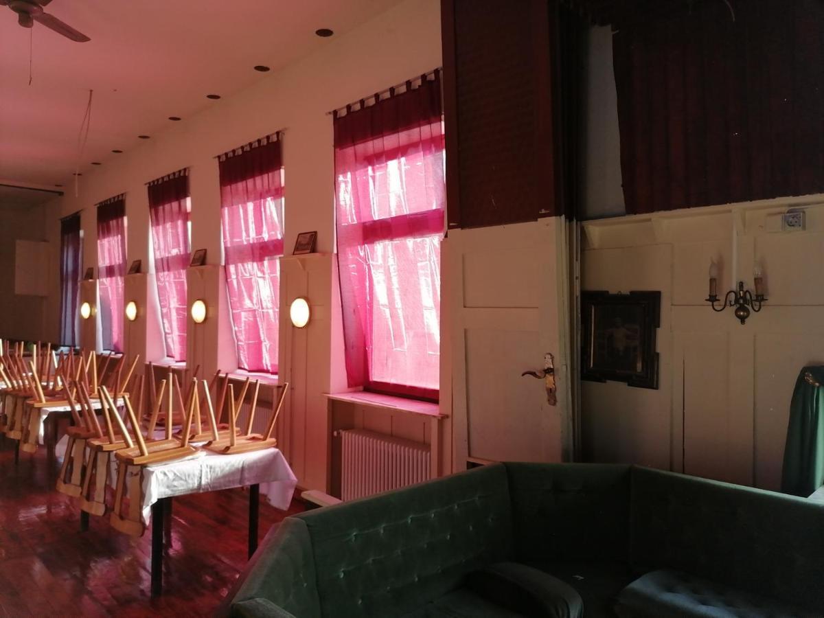 Gasthaus Zur Rose 말스 외부 사진